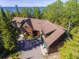 5583 Bay Shore Drive
