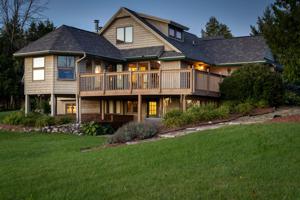 8416 Banwell Road