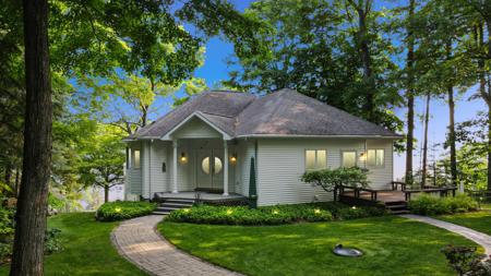935 Rivers End Drive