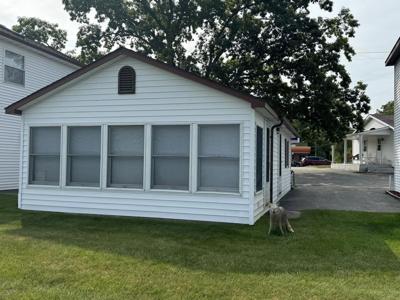 304 W Houghton Lake Drive