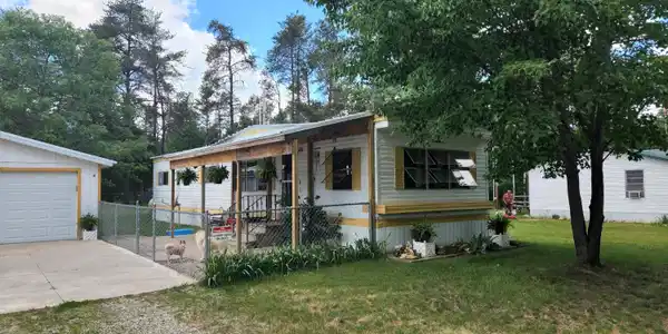 5119 N Townline Road