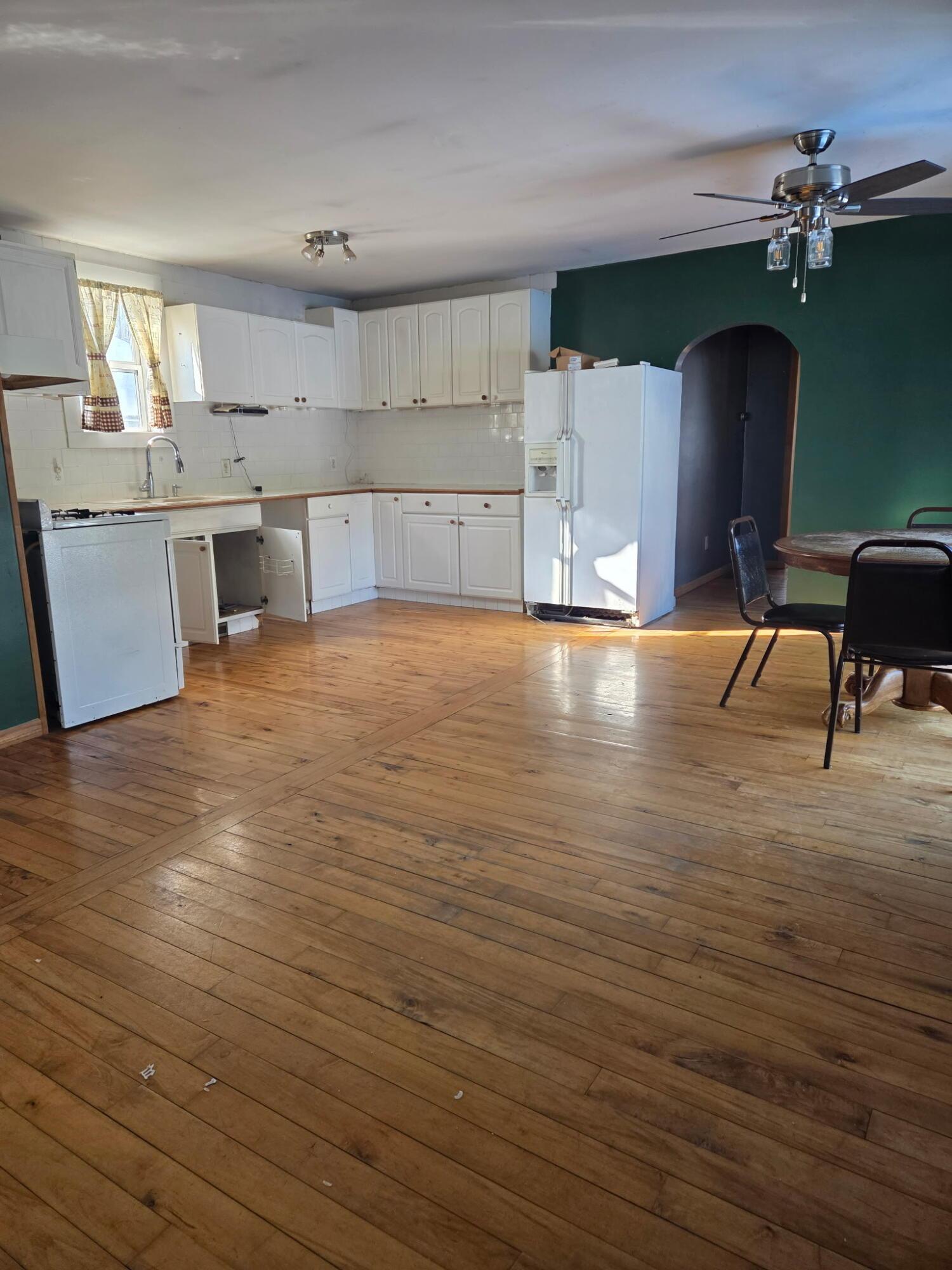 Image 4: 7812494728668637723