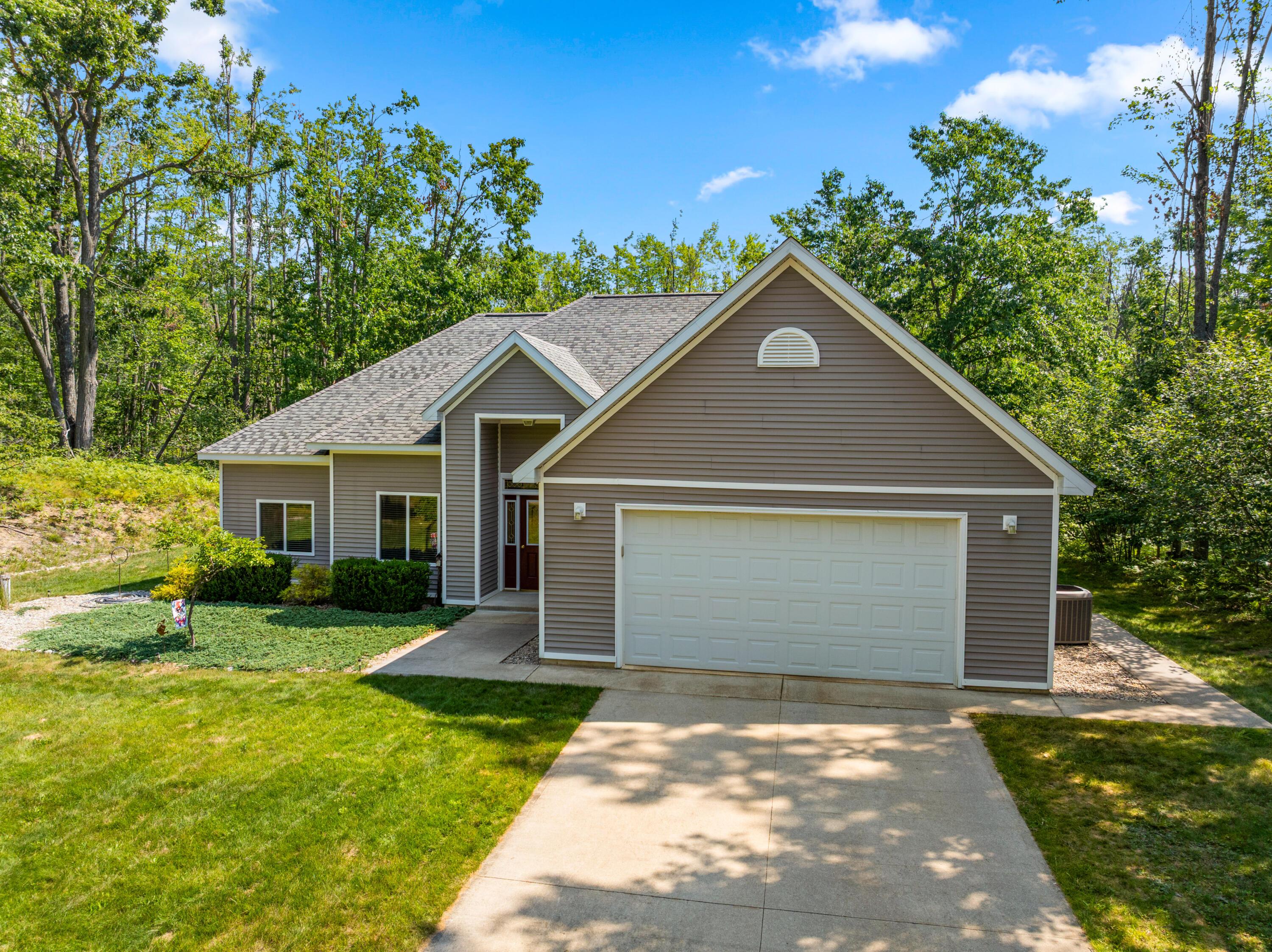 Image 3: Front of Home