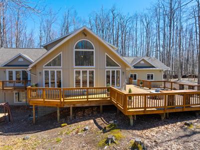 6583 Nightingale Drive