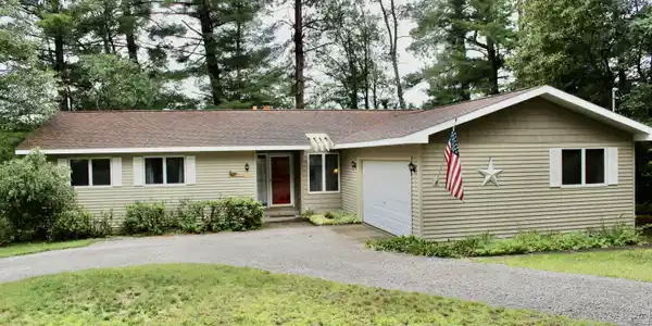 1370 Esther Court