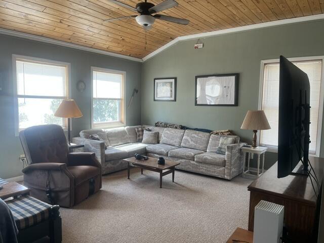 Image 3: Upstairs Primary Suite