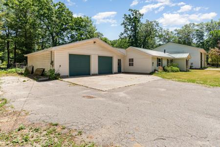 233 Oakdale Drive