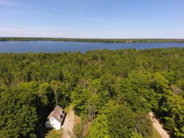9146 Lakeshore Drive