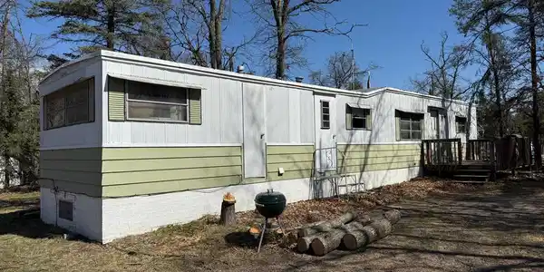3058 Deepwood Lane
