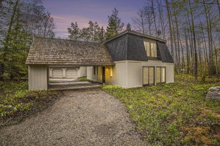 10401 Country Club Drive