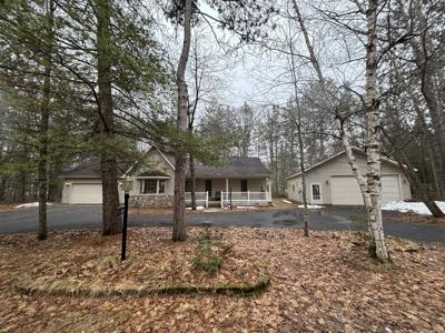 14911 Kings Lane