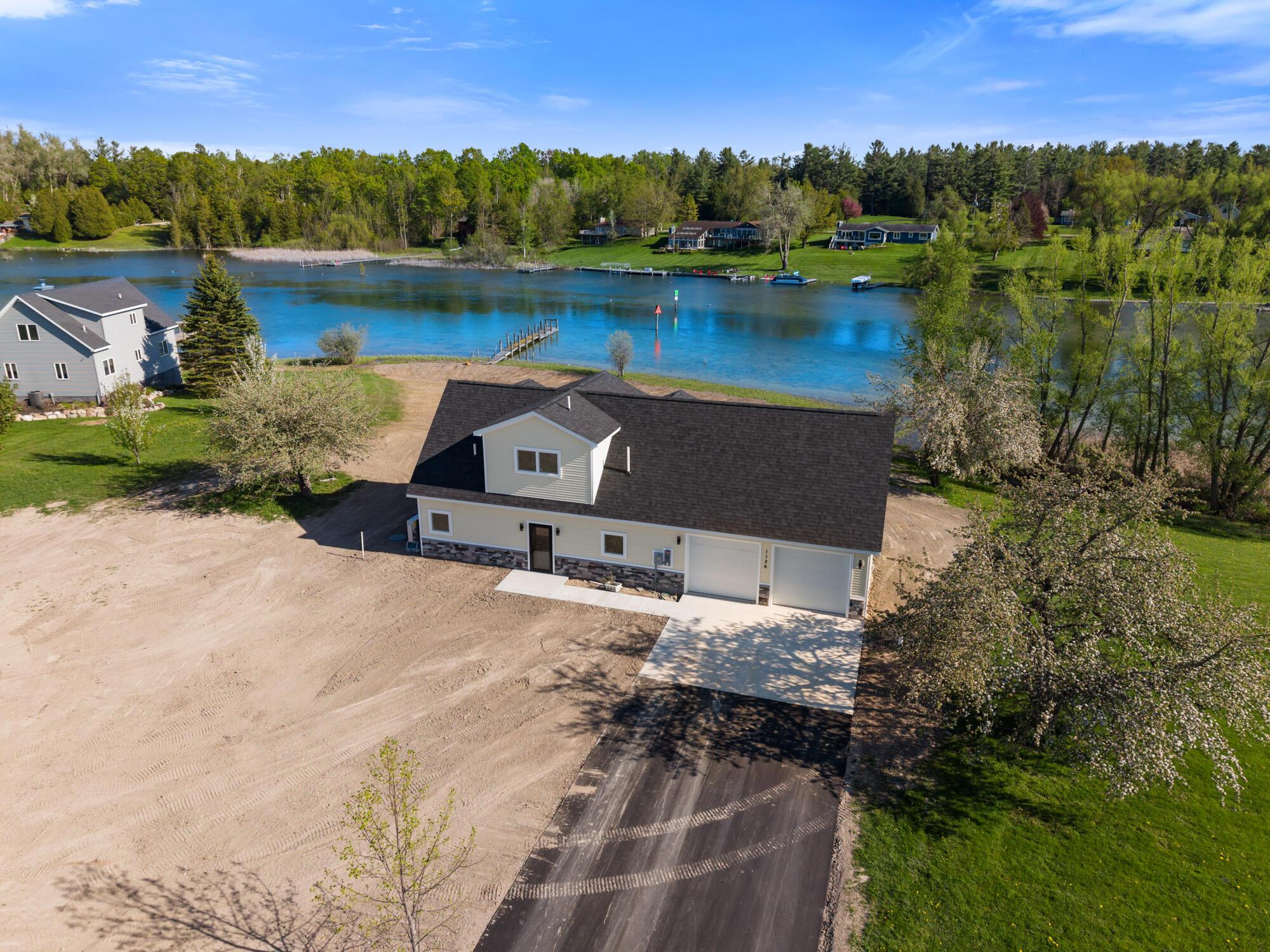 Image 3: DJI_20260526175731_0116_D