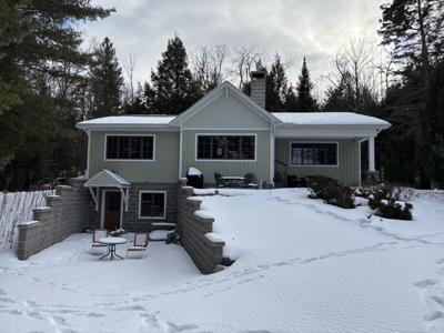 7449 N US Highway 23