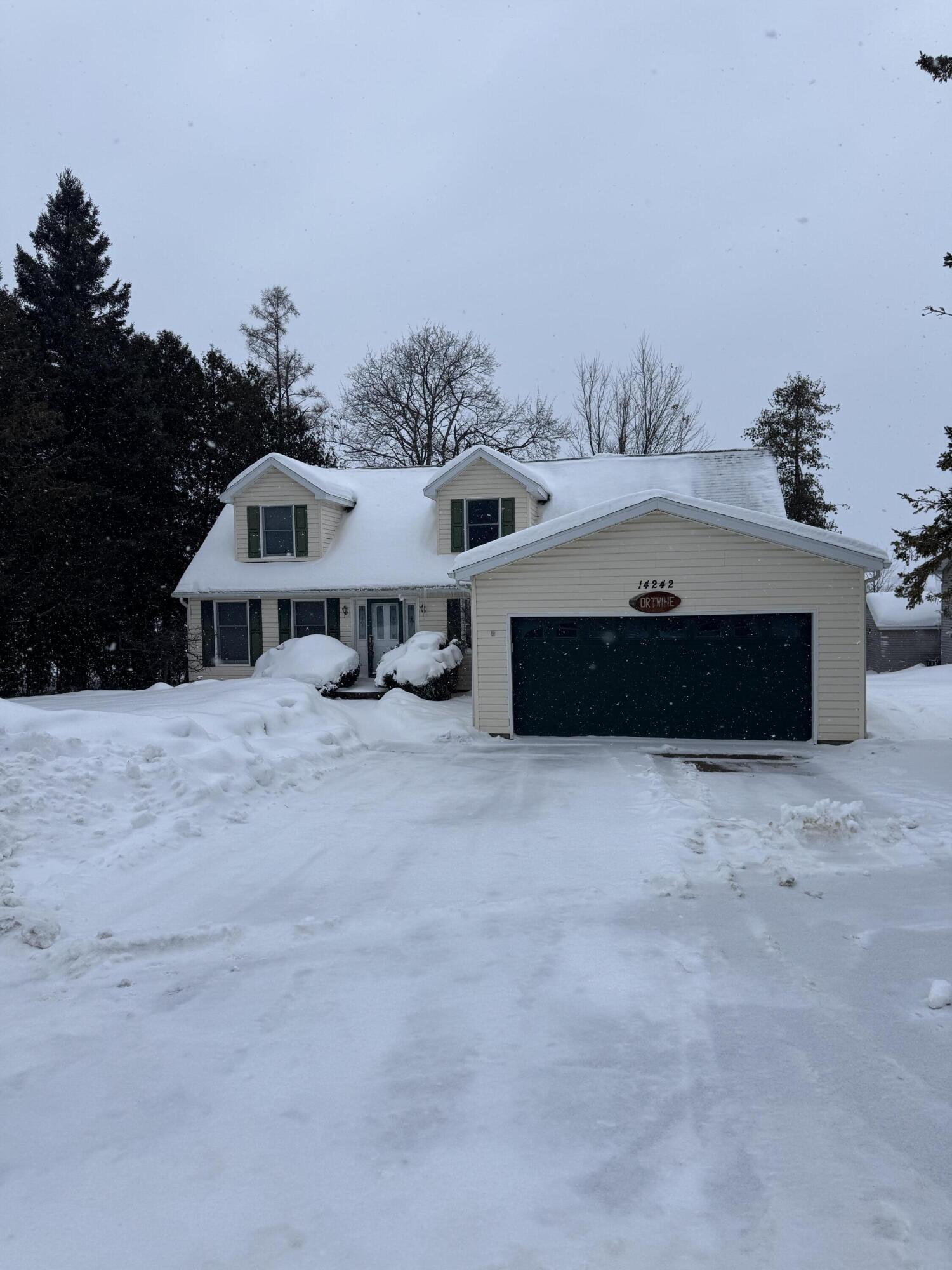 Image 1: Front of home