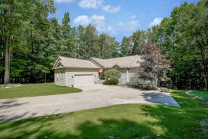 1634 Chickadee Court
