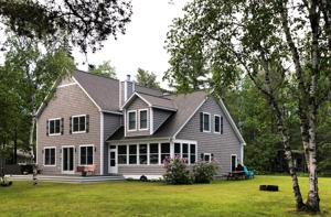 3900 Edgewater Drive