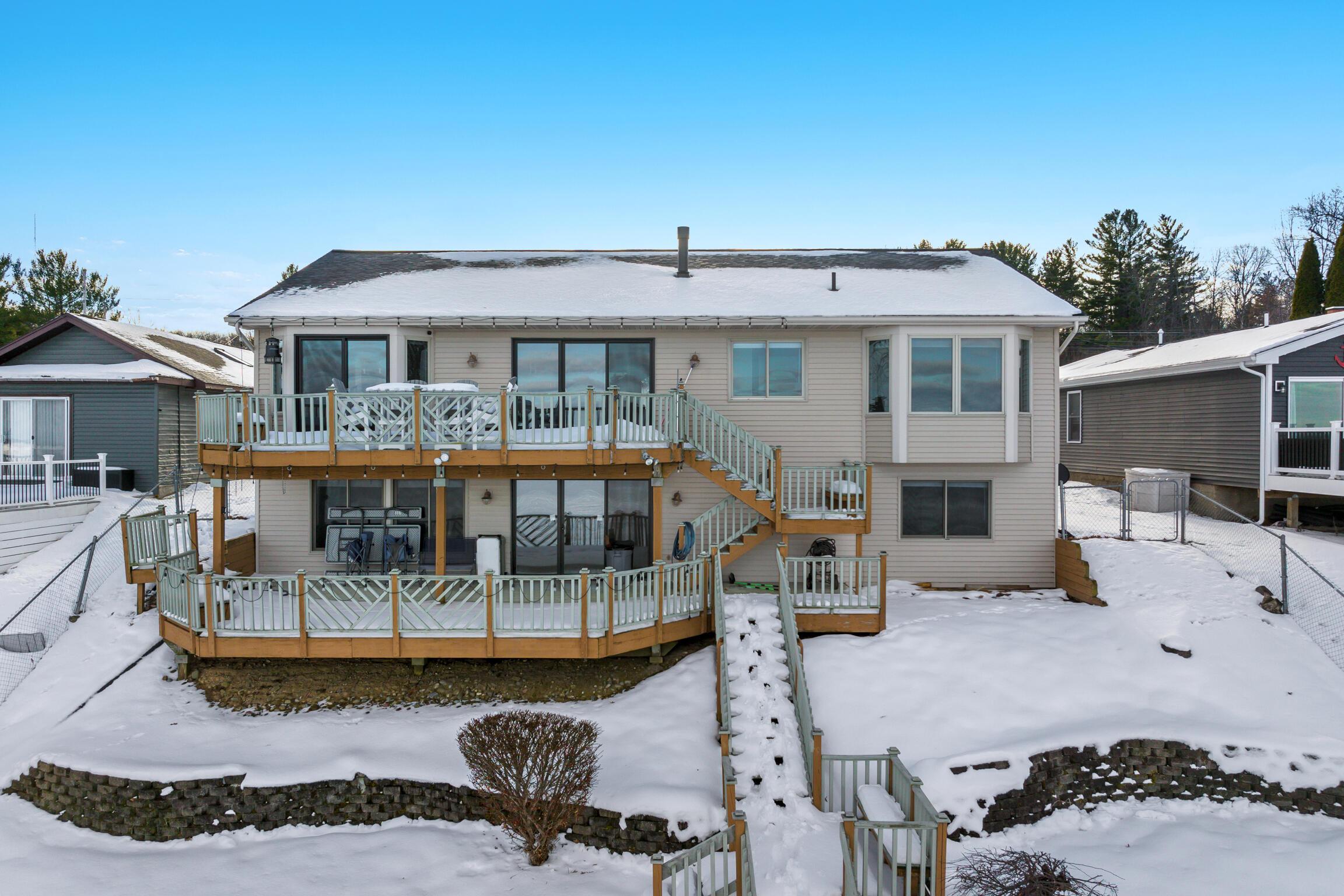 Image 3: 2-Aerial-View-1