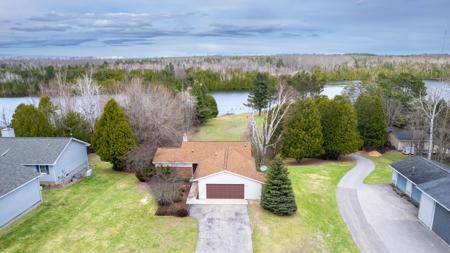 8658 W Black Lane