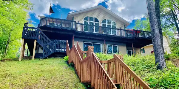 5133 Valleywood Drive