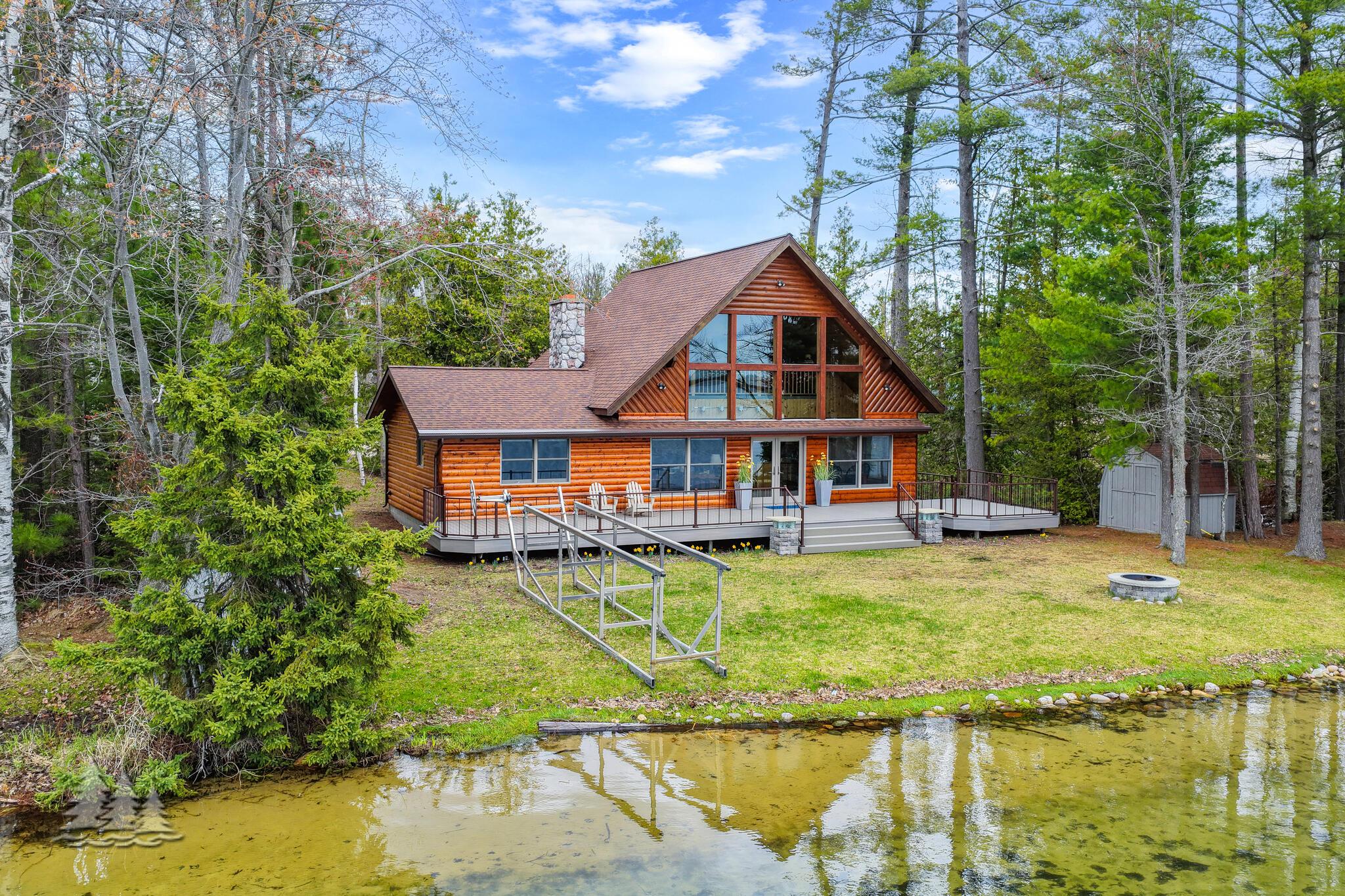 Image 2: 4055 Lake St.