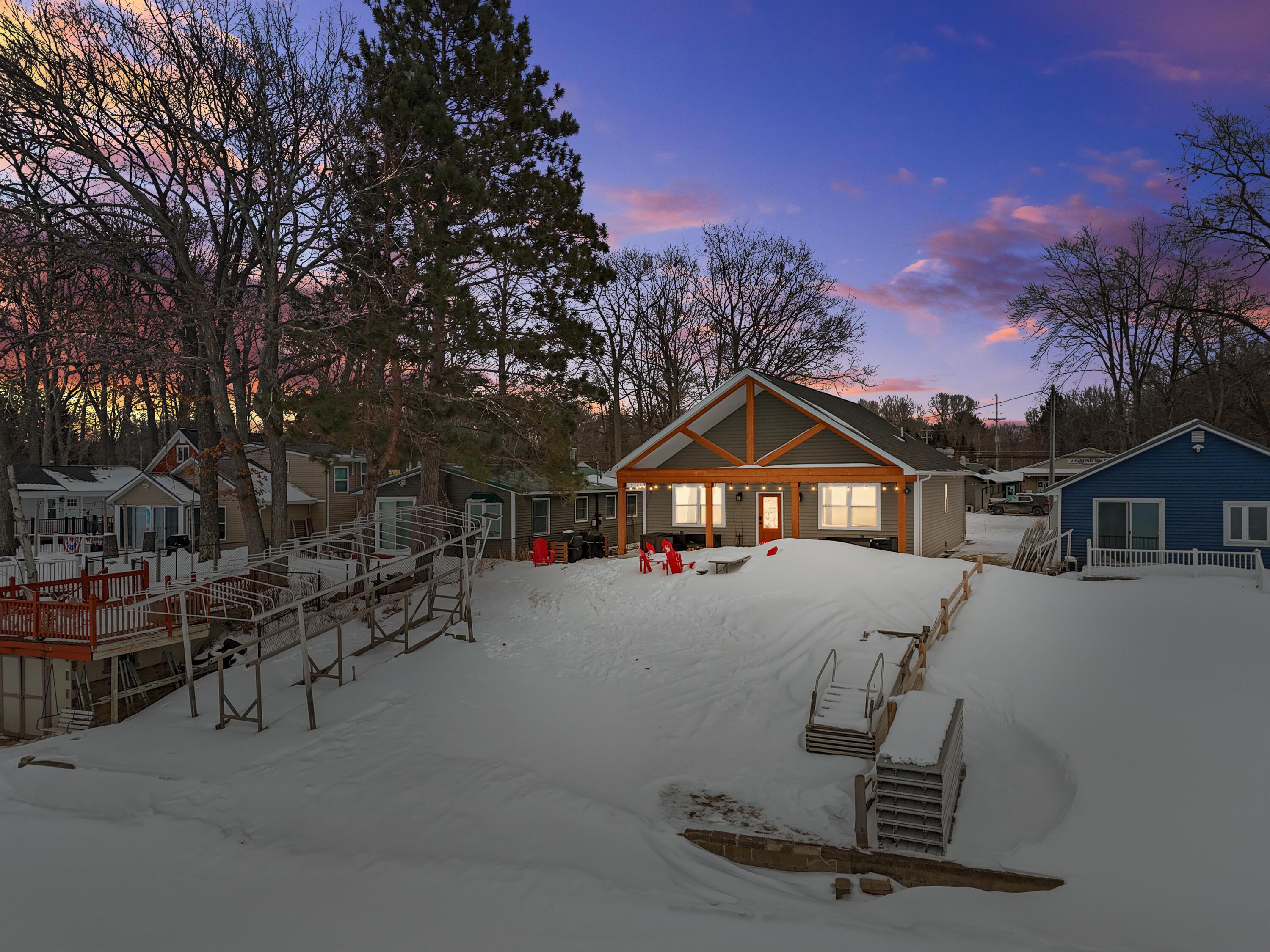 Image 4: DJI_20251124045741_0211_D v2