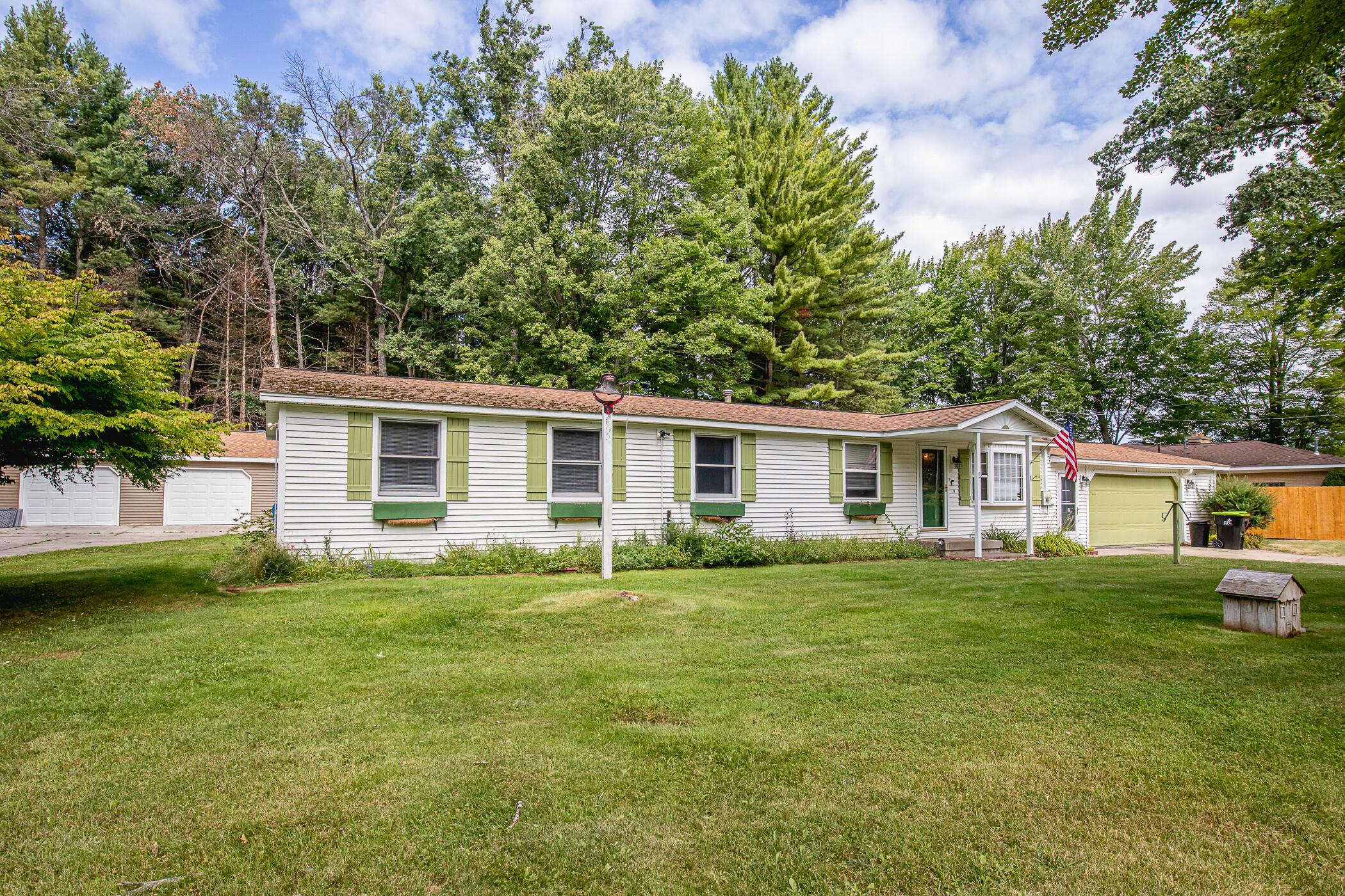 Image 2: 6771 Clearbrook Dr_28