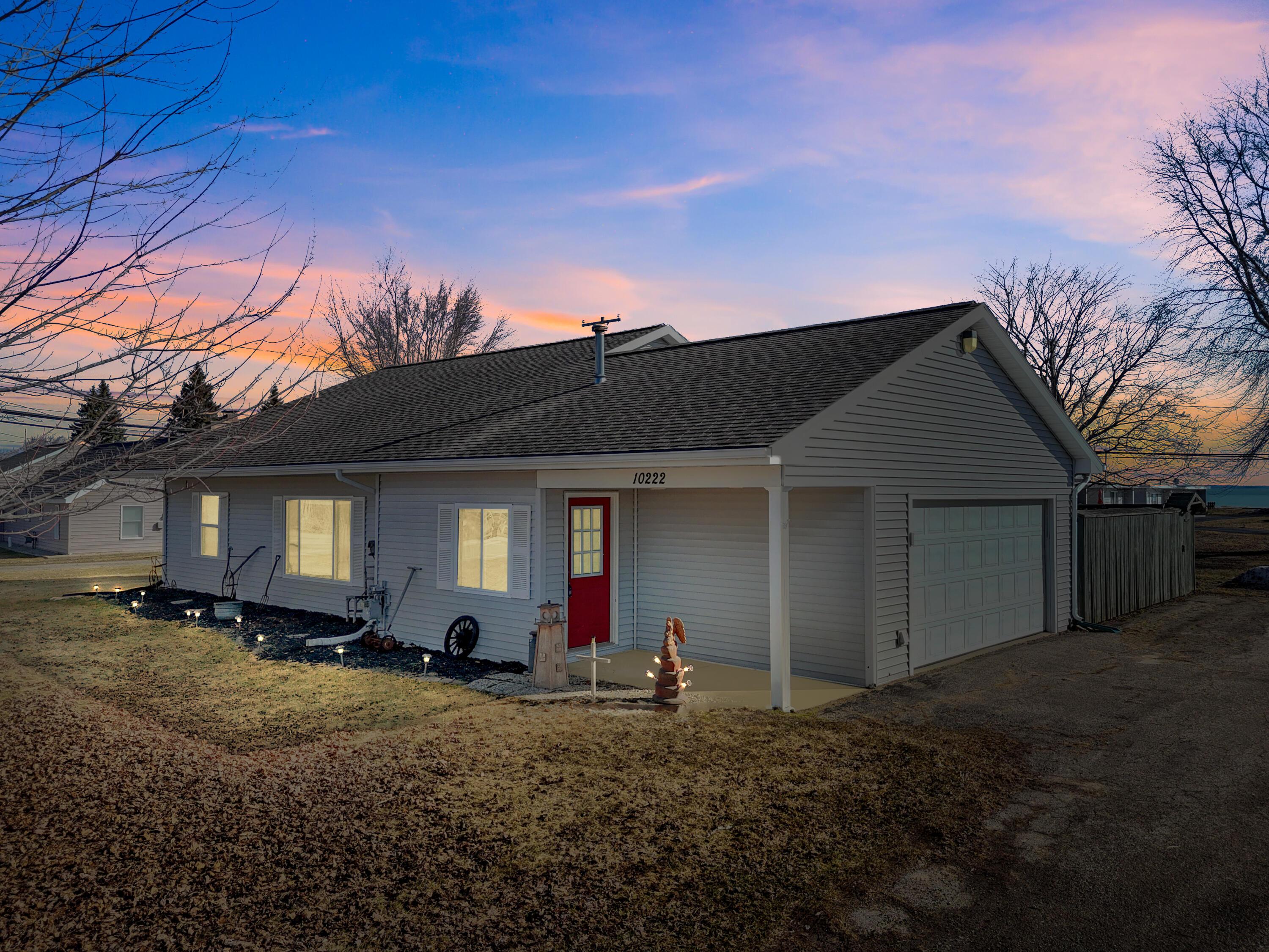 Image 1: DJI_20251203201036_0676_D_dte