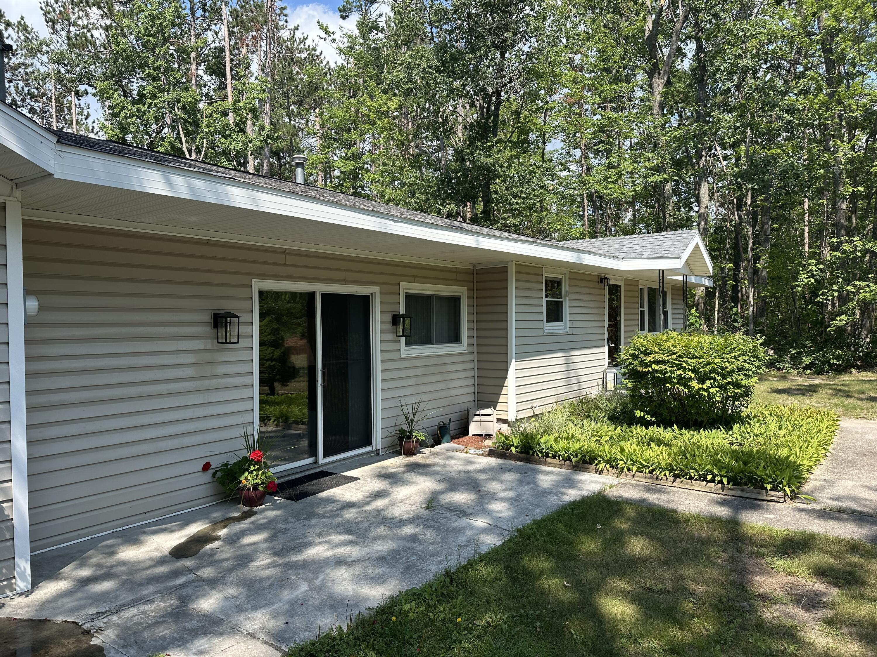 Image 4: Photo Aug 14 2025, 12 21 30 PM