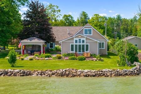 9647 W Long Lake Road