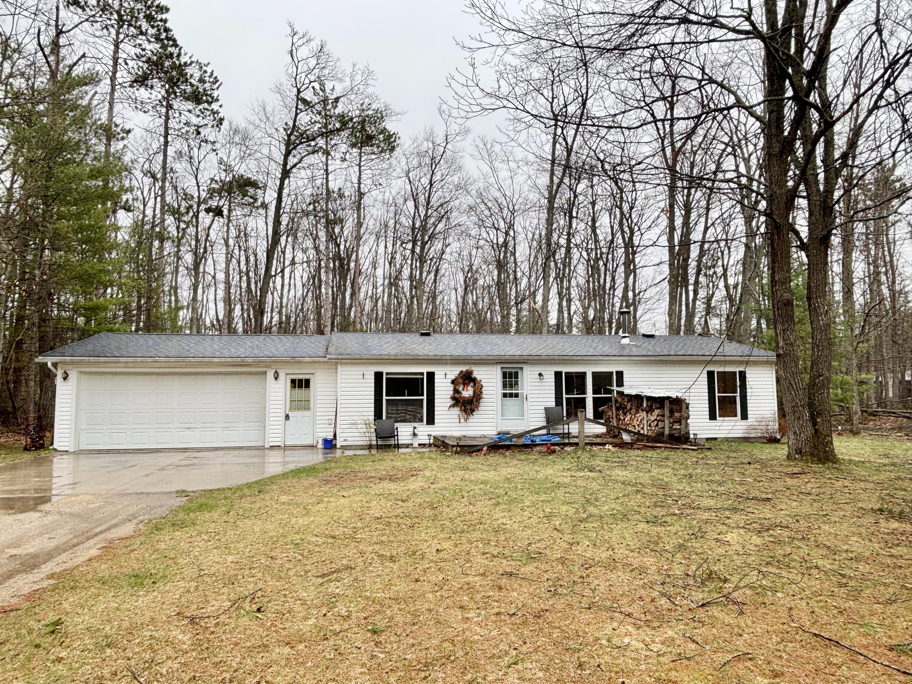 Image 1: 3313 Pleasantview