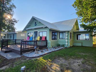 9143 N Lakeshore Drive