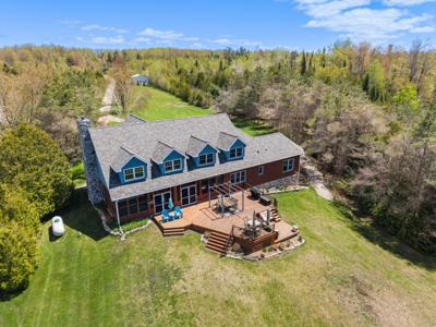 8585 Swan Pointe Drive