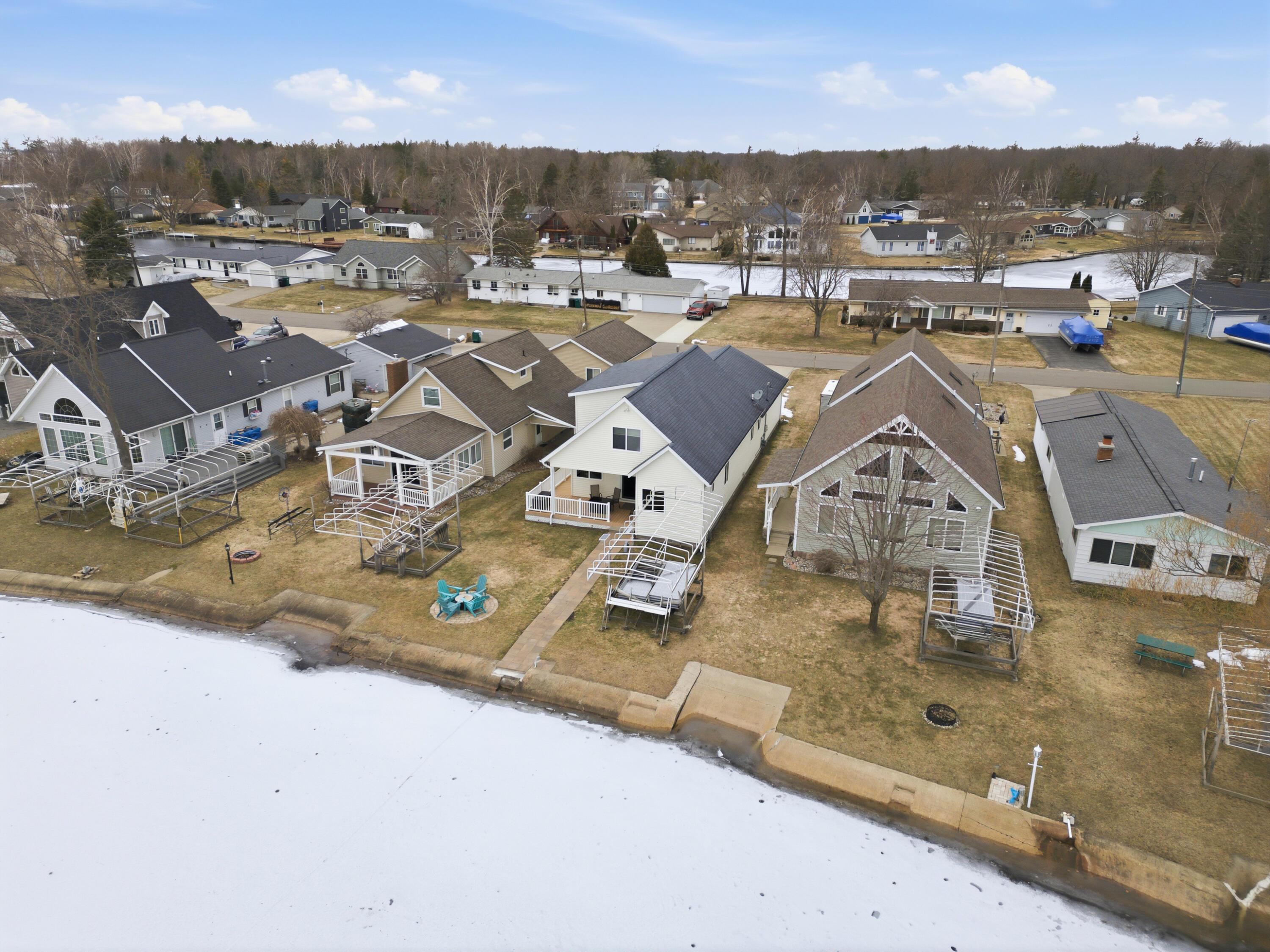 Image 4: Aerial View