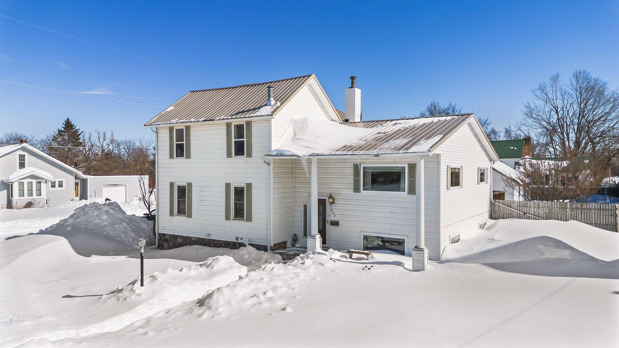 Image 2: 13-web-or-mls-DJI_0149