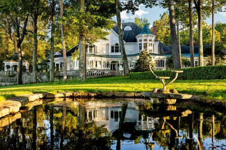 3063 Red Pine Point Drive