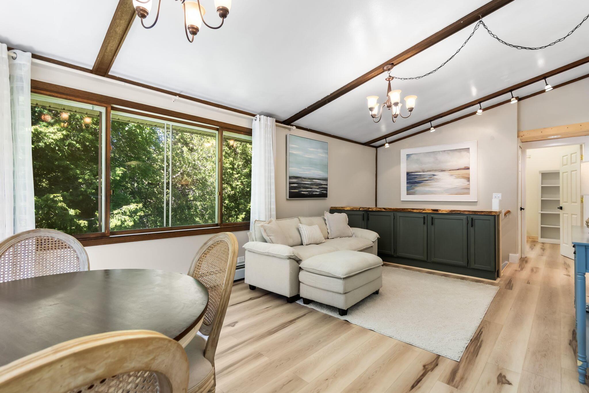 Image 3: 15-web-or-mls-DSC05910