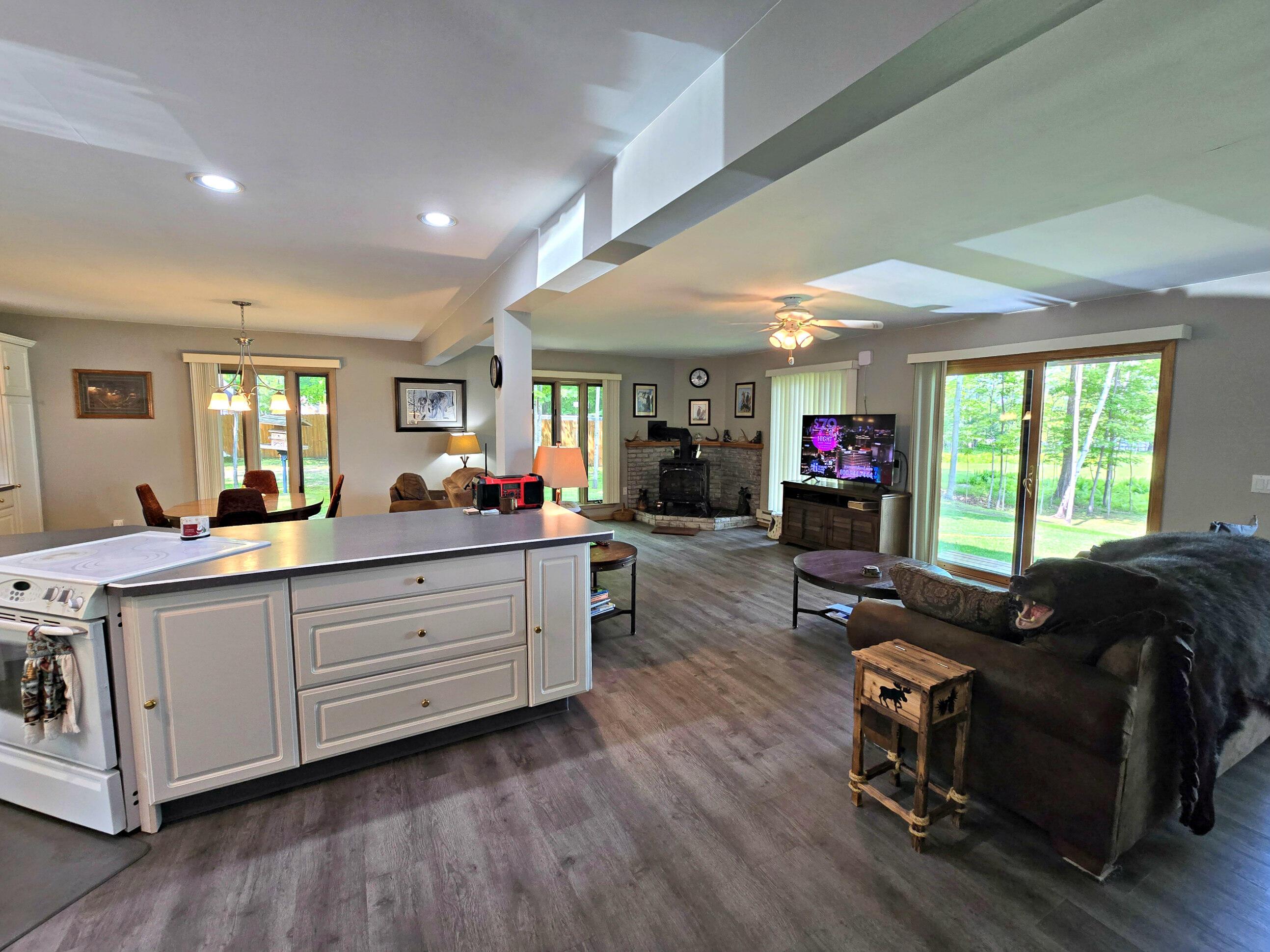 Image 3: Open concept first floor