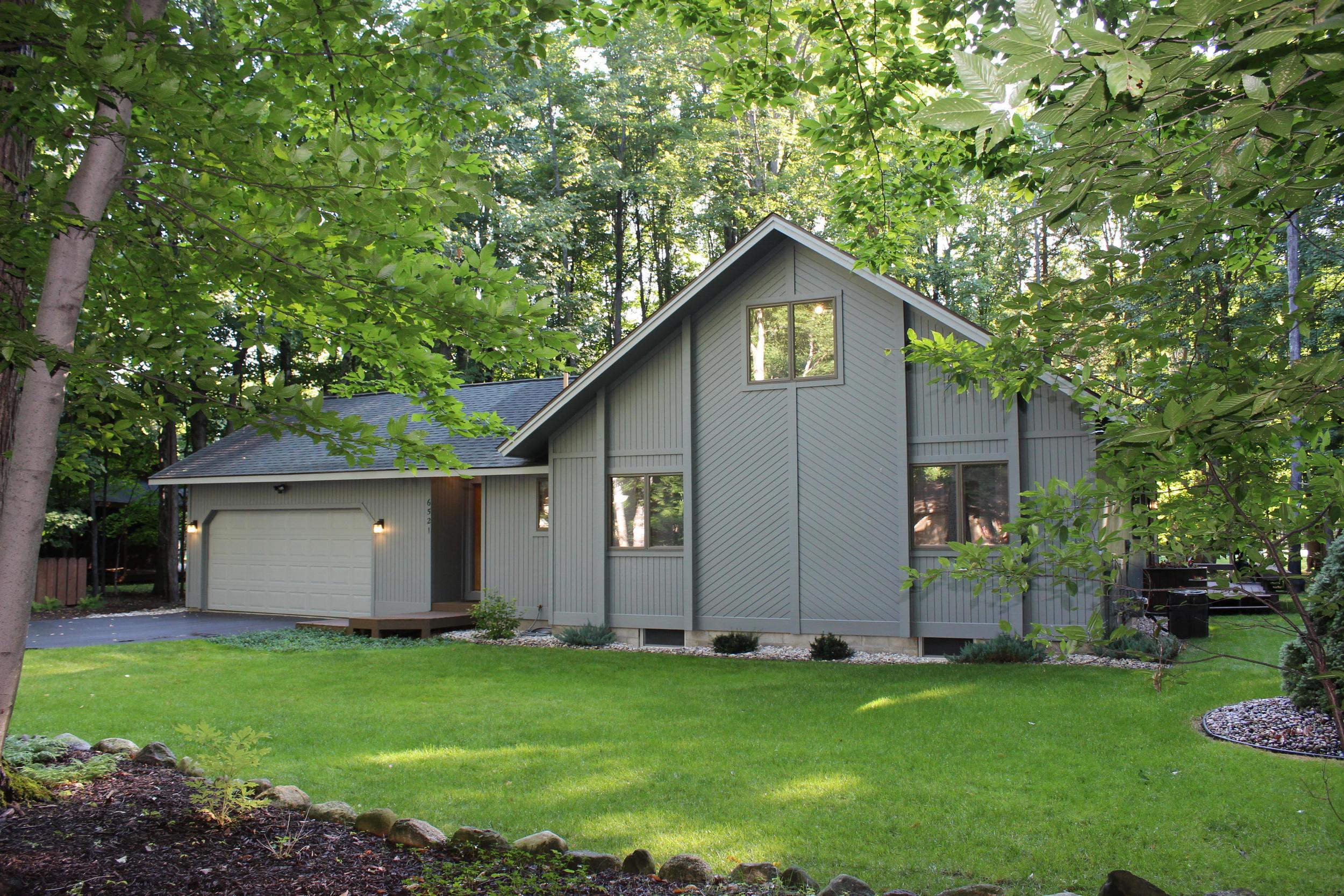 Image 2: Foothills-Trail-6521-02