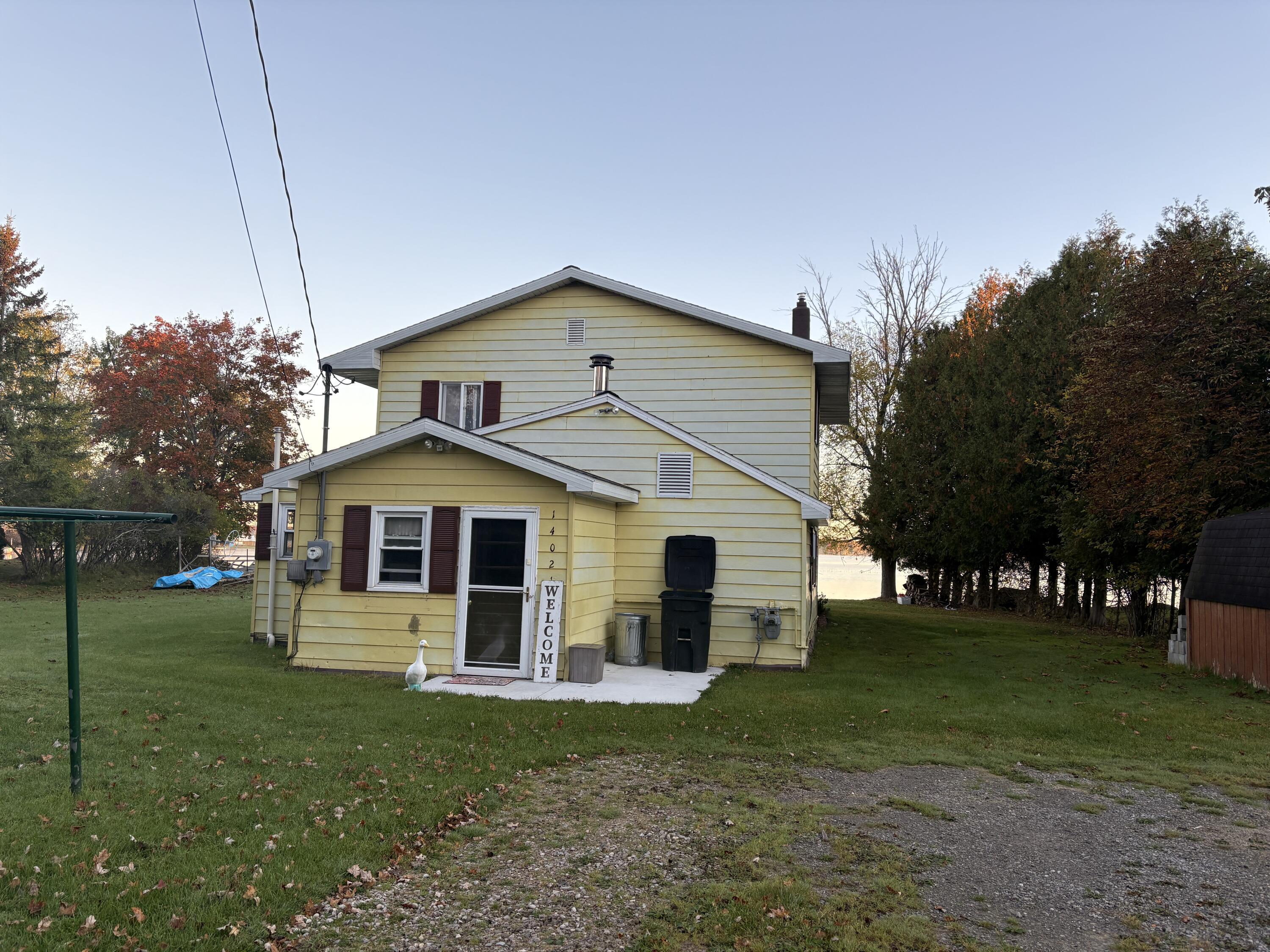 Image 2: Backside View