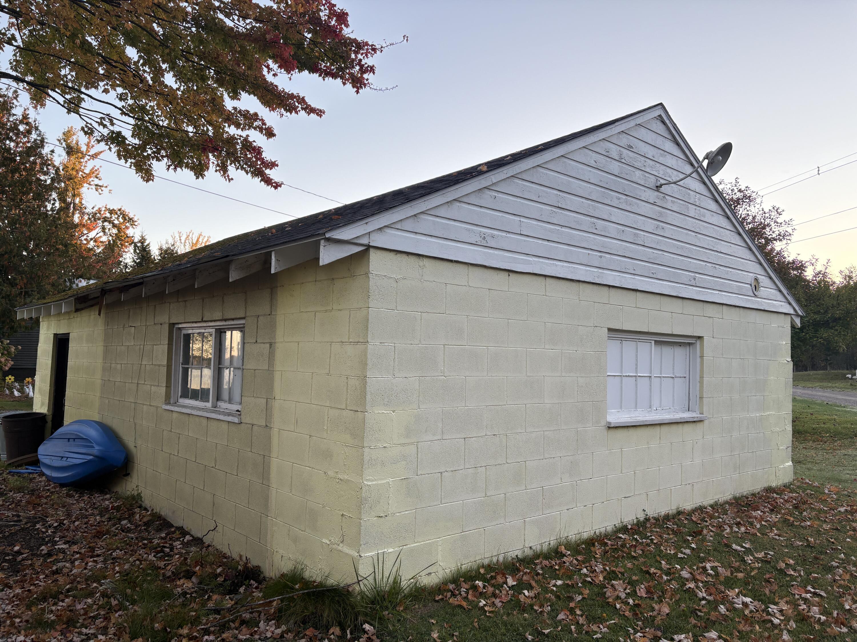 Image 3: Cement Block Garage