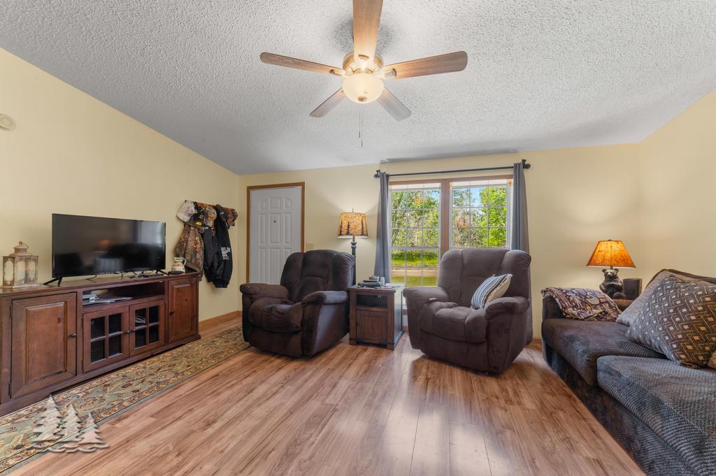 Image 4: 22621 Shelton Trl.
