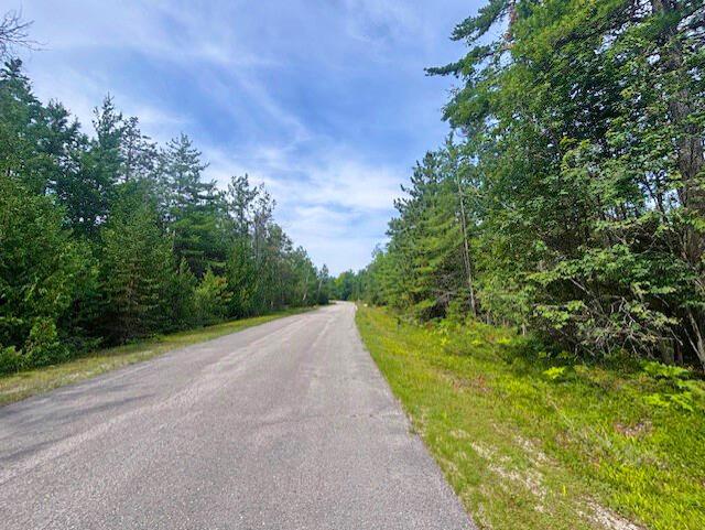 Image 3: Sunqua Drive