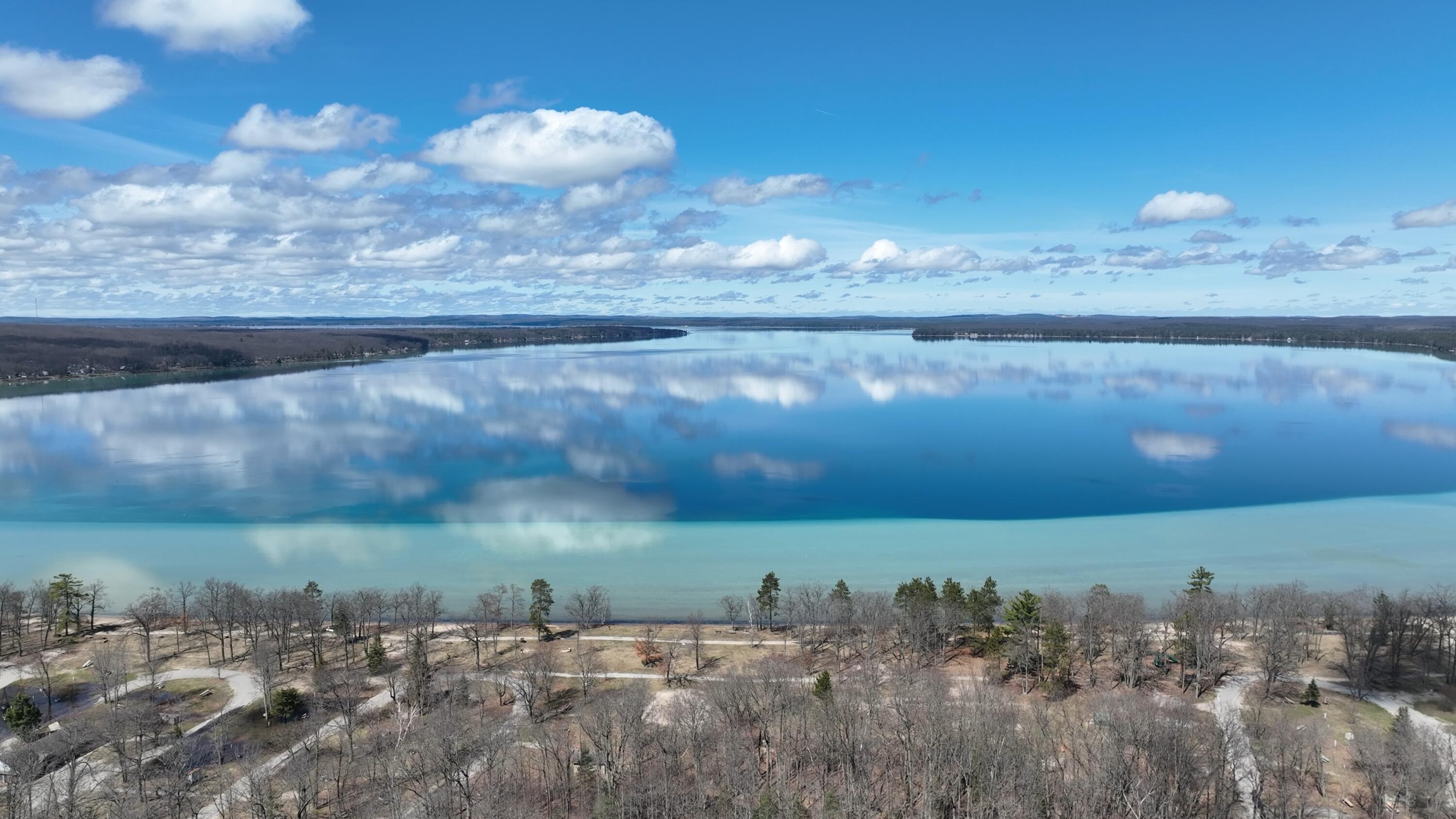 Image 3: Lakeview