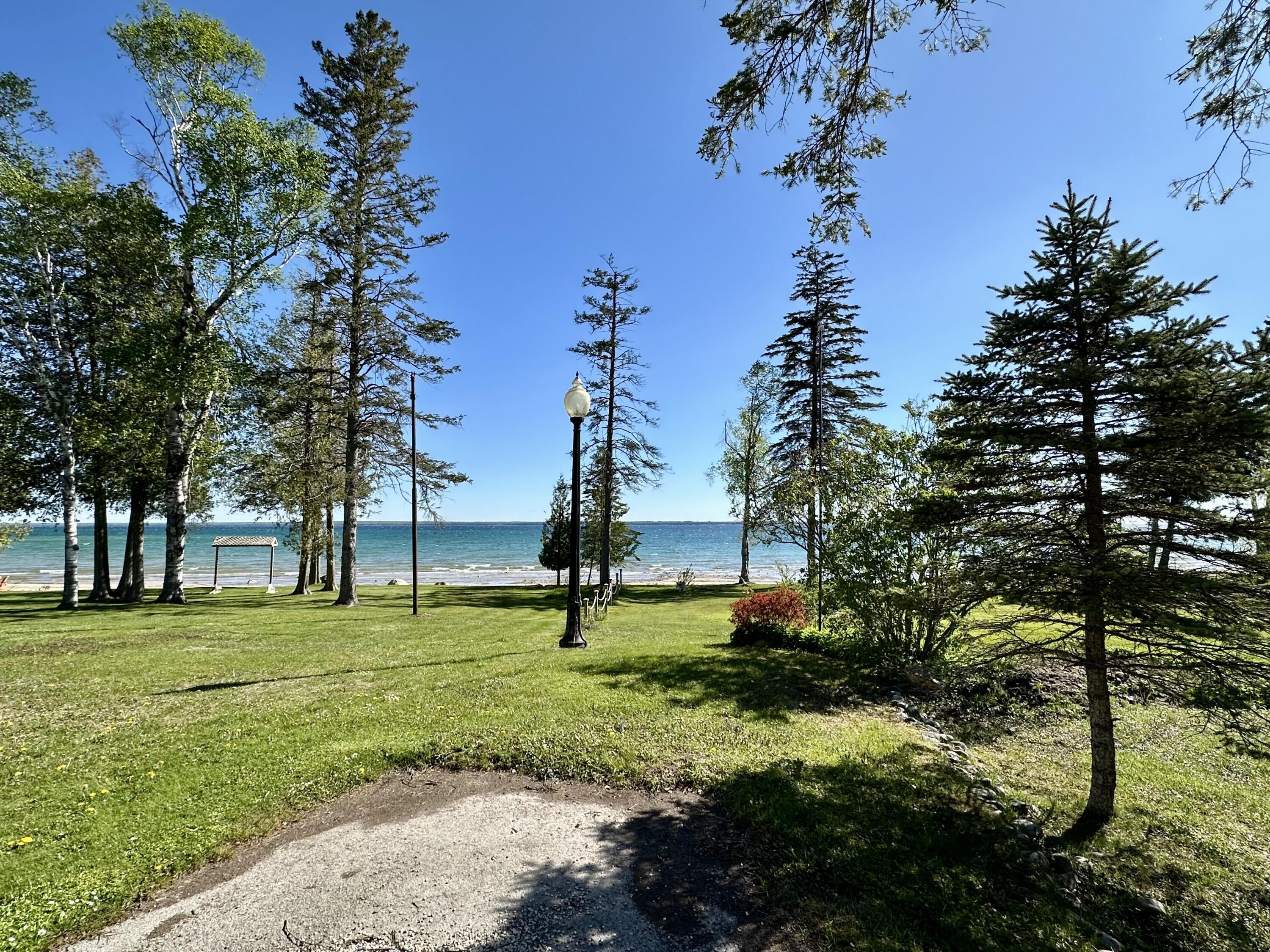 Image 3: Deeded Access