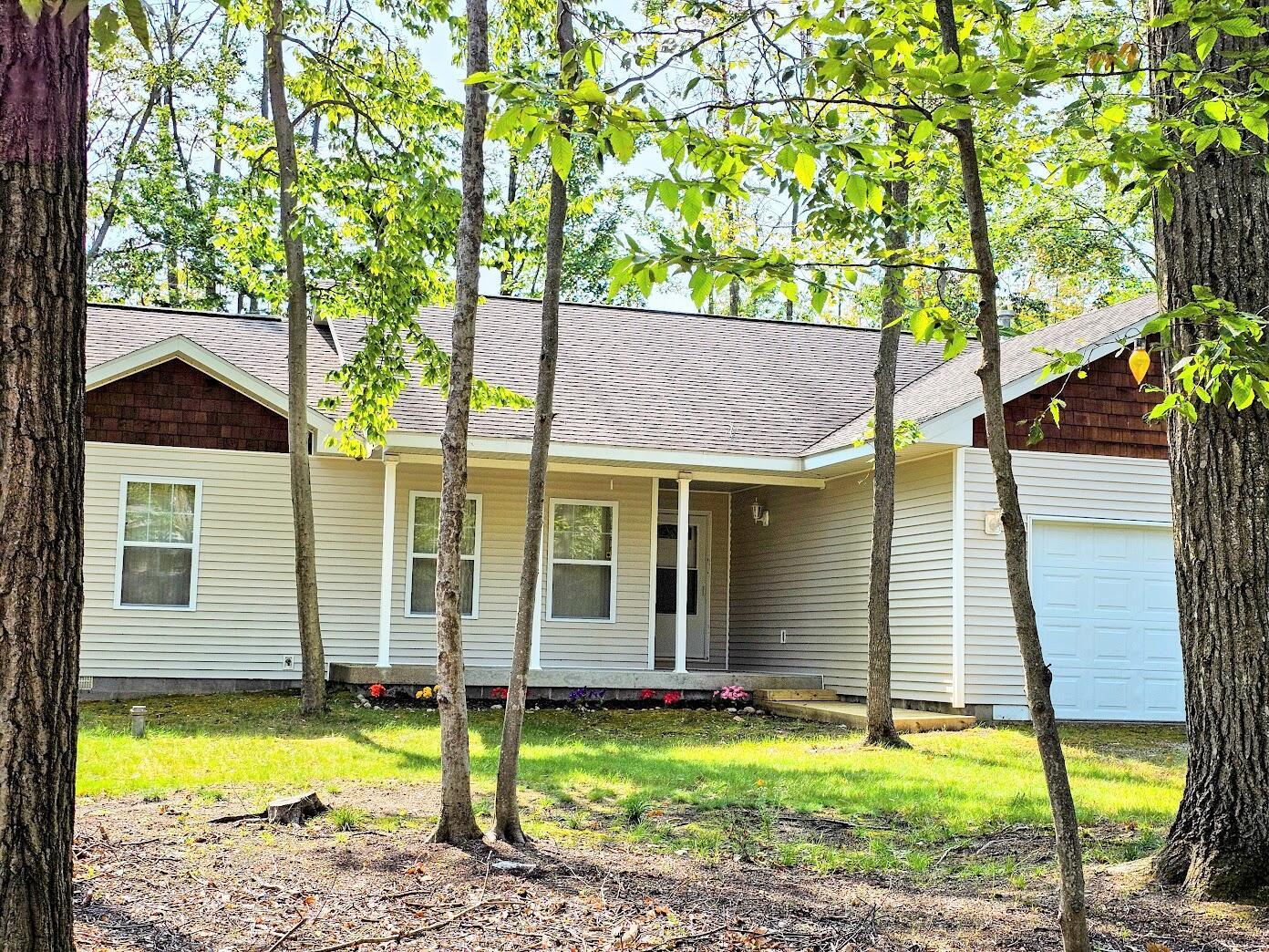 Image 4: Front of house