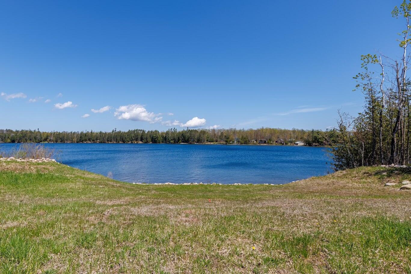 Image 2: LongLake-2