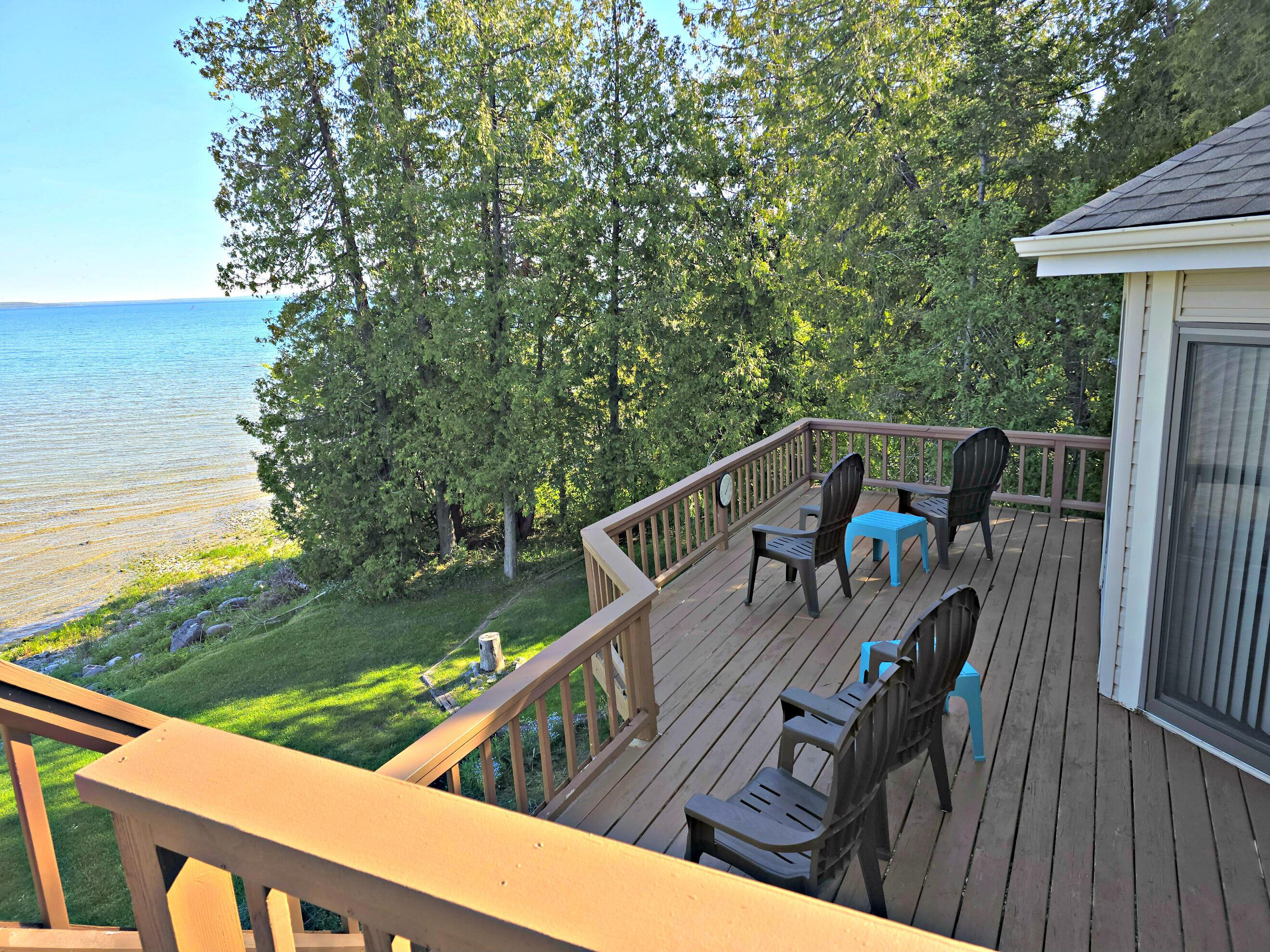 Image 3: Newly stained deck