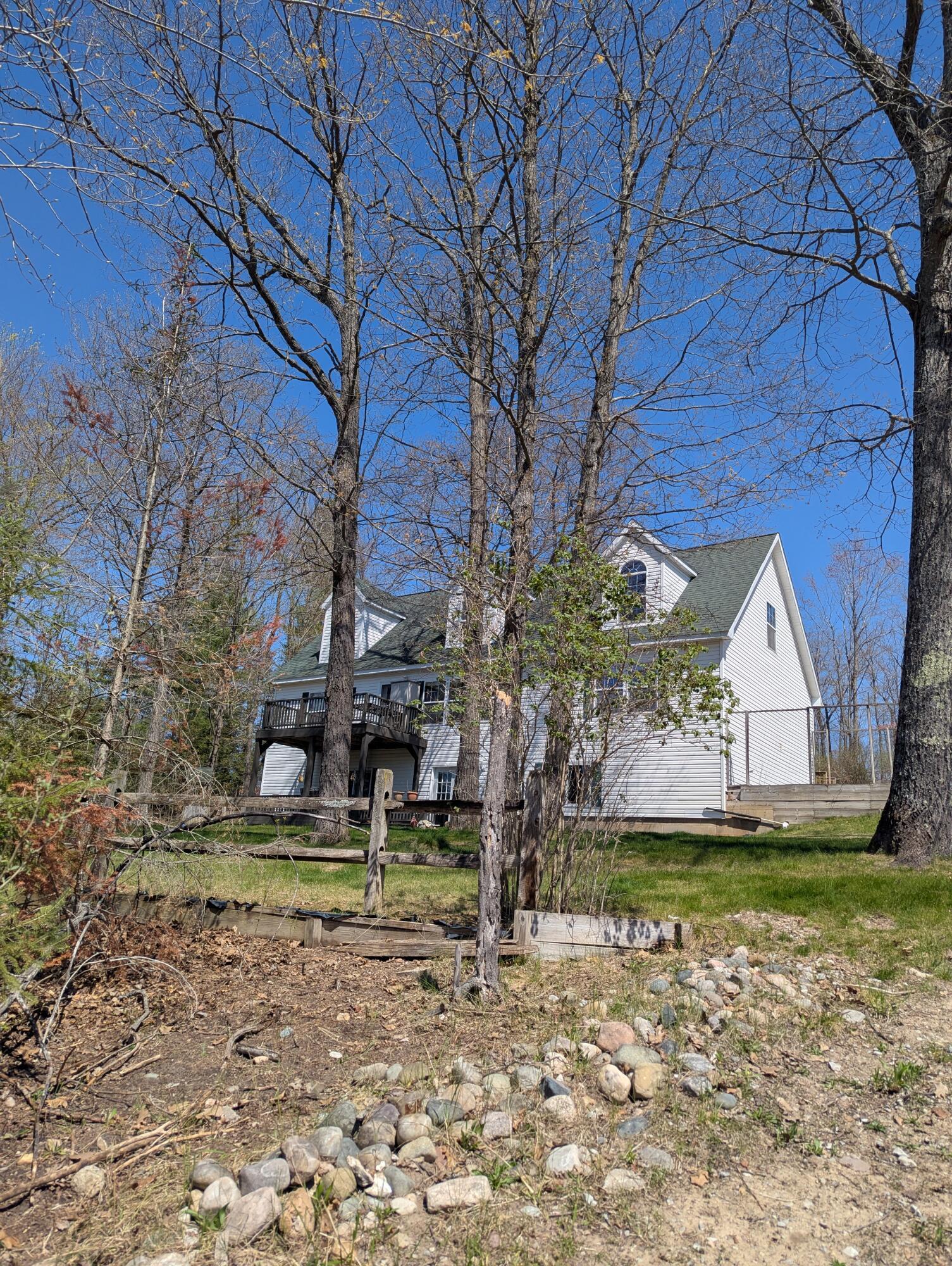 Image 1: House On The Hill