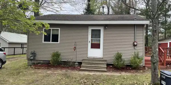 327 Sparrow Avenue