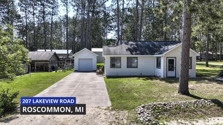 207 Lakeview Drive